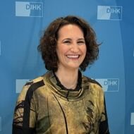 Julia Arnold